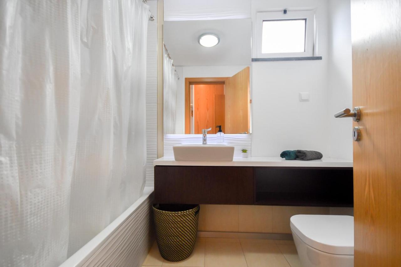 Spacious 3 Bedroom By The Beach Canico (Madeira) Exterior photo